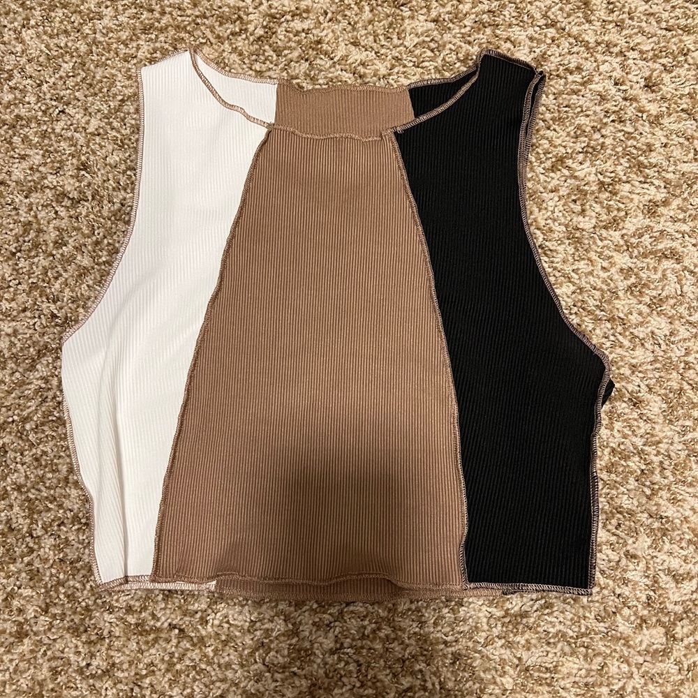 Crop top 🚨SOLD🚨